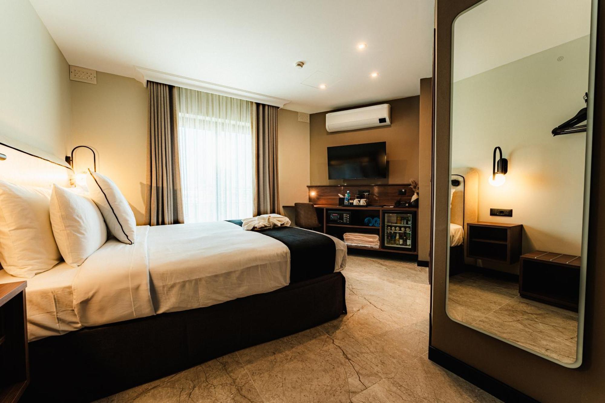 Royale Sainte Helene Boutique Hotel Birkirkara Exterior foto